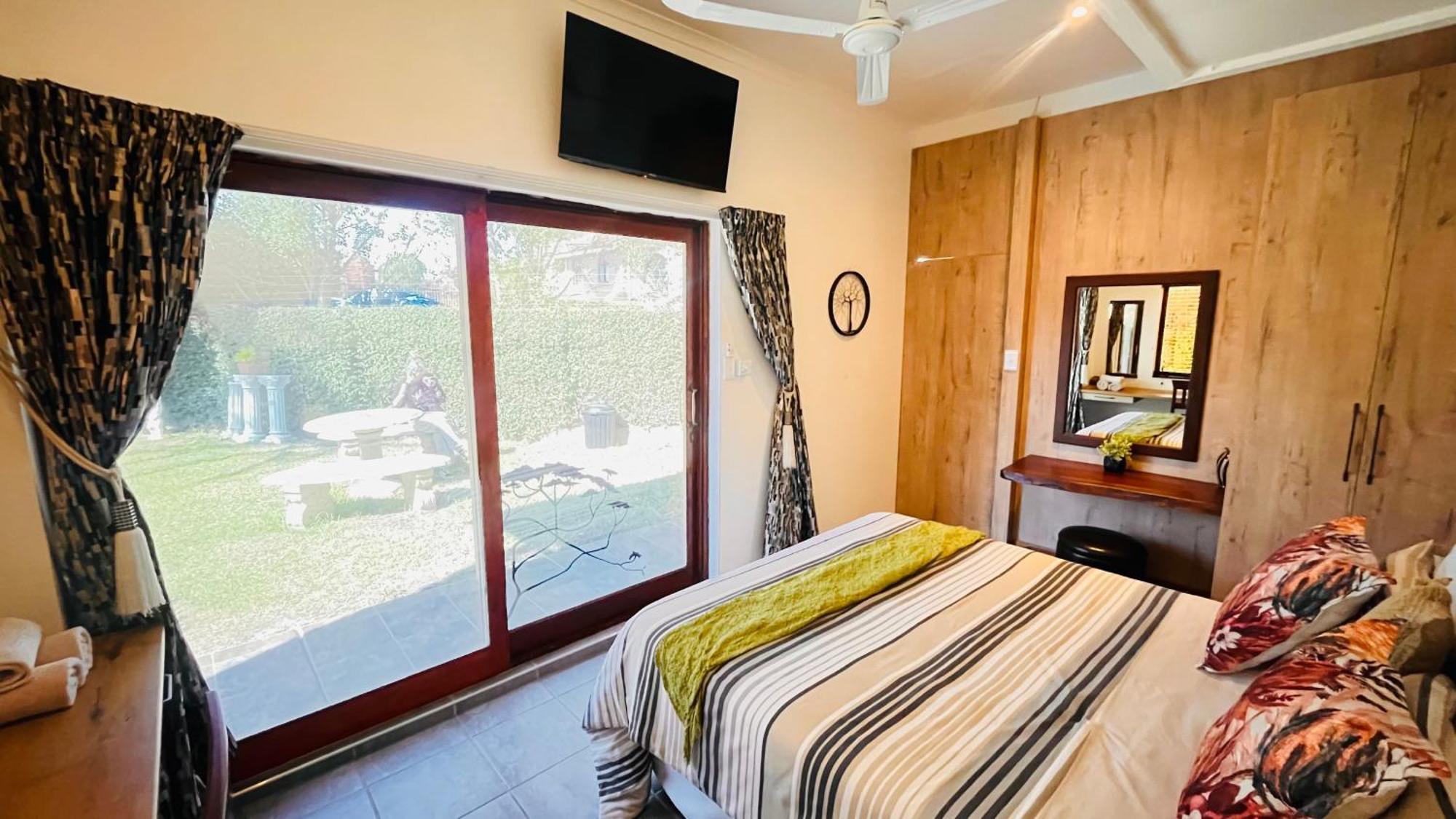 The Wood House Hotell Empangeni Exteriör bild