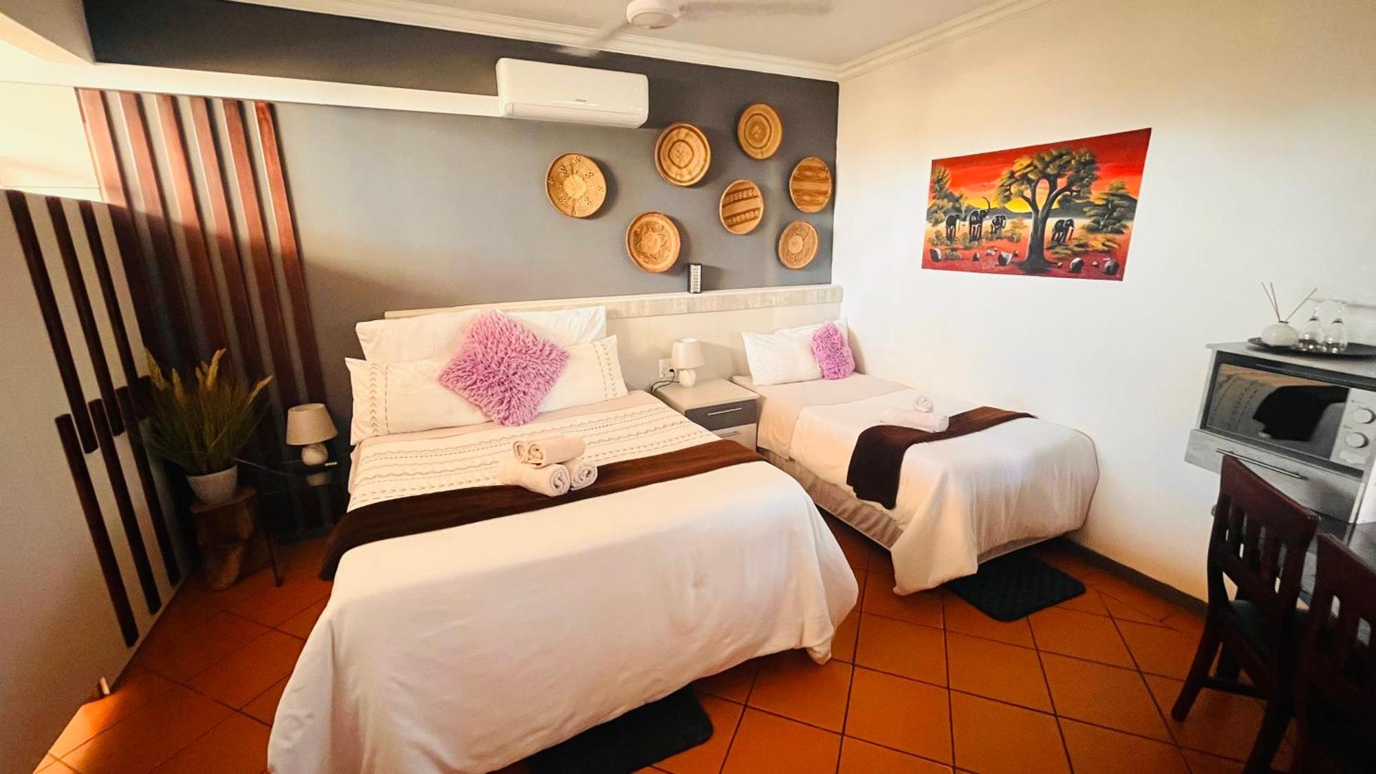 The Wood House Hotell Empangeni Exteriör bild