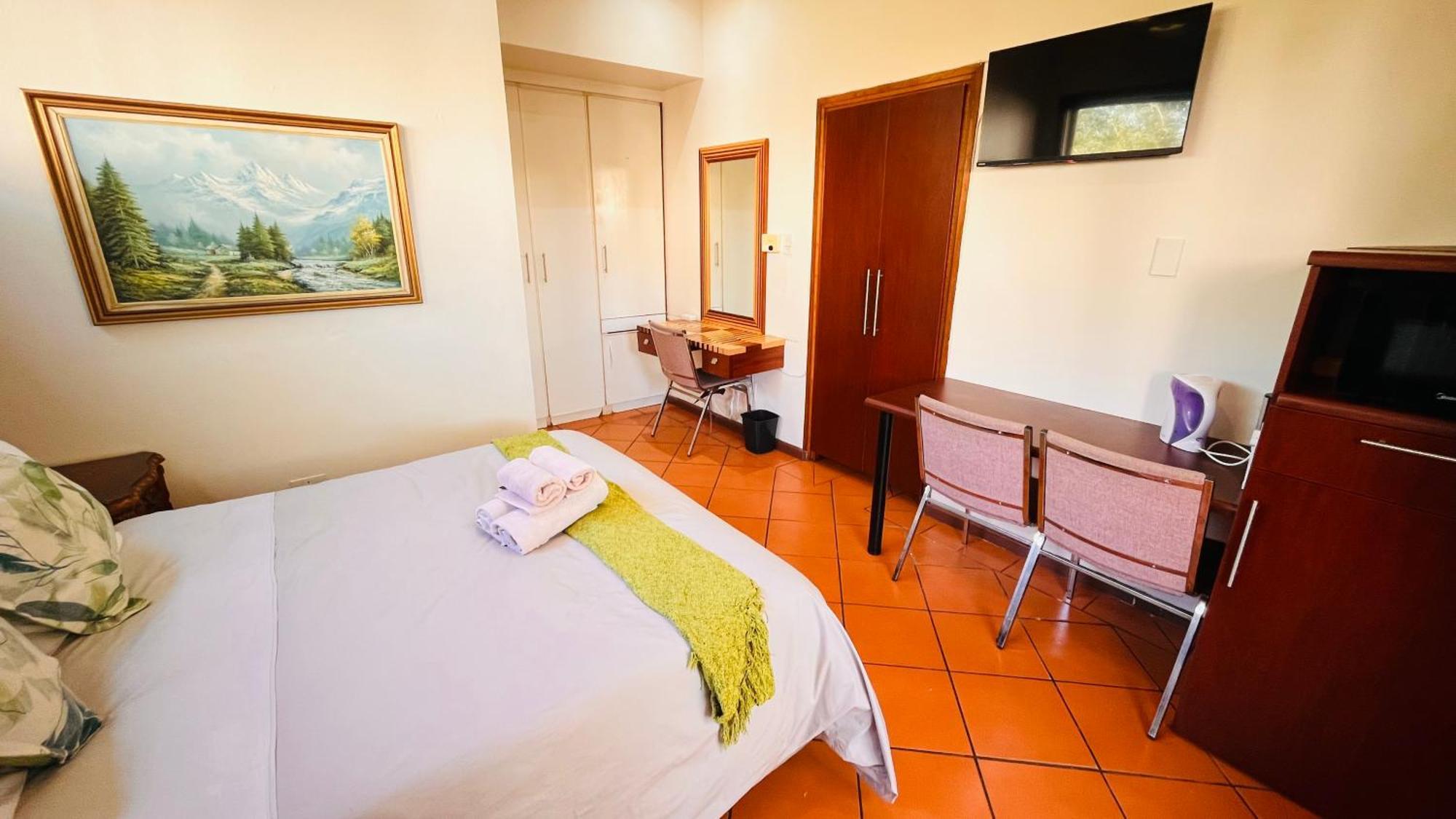 The Wood House Hotell Empangeni Exteriör bild